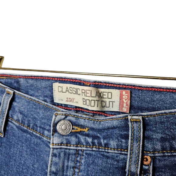 Levi's 550 Classic Bootcut Denim Jeans. Perfect! - Picture 3 of 6